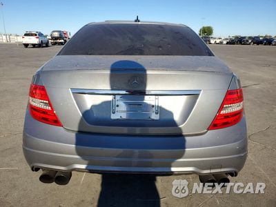 Zdjęcie 6 z 13 samochodu: 2014 MERCEDES-BENZ C 250 VIN:WDDGF4HB3EA953447 - miniatura