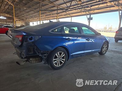 Trzecie zdjęcie samochodu z tyłu: 2017 HYUNDAI SONATA SE VIN:5NPE24AF4HH552707 - miniatura