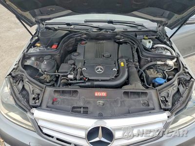 Zdjęcie 11 z 12 samochodu: 2013 MERCEDES-BENZ C 250 VIN:WDDGF4HB9DR300282 - miniatura