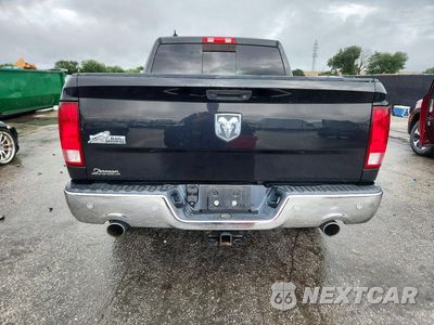 Zdjęcie 6 z 12 samochodu: 2017 RAM 1500 SLT VIN:1C6RR6LT8HS513428 - miniatura