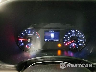Zdjęcie 9 z 12 samochodu: 2020 KIA SOUL LX VIN:KNDJ23AU1L7107801 - miniatura