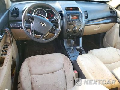 Zdjęcie 8 z 13 samochodu: 2013 KIA SORENTO LX VIN:5XYKT3A63DG313614 - miniatura