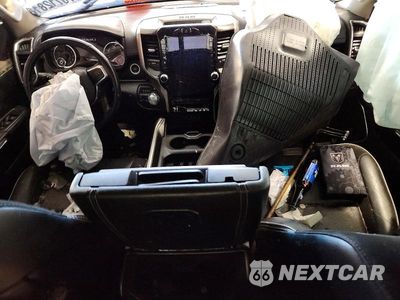 Zdjęcie 8 z 12 samochodu: 2020 RAM 1500 LARAMIE VIN:1C6SRFRT7LN244077 - miniatura