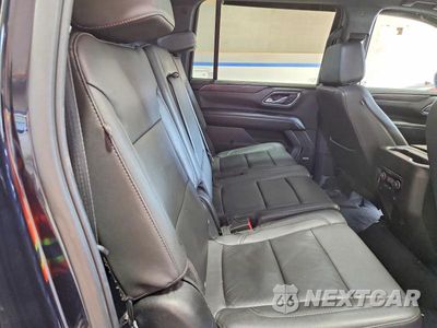 Zdjęcie 11 z 14 samochodu: 2023 CHEVROLET SUBURBAN C1500 LT VIN:1GNSCCKD2PR380067 - miniatura