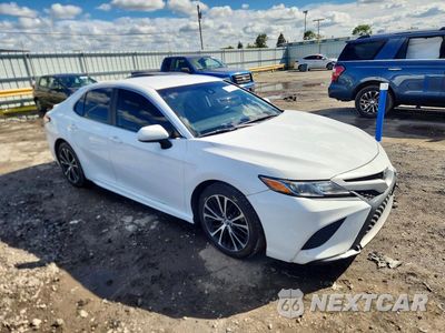 Czwarte zdjęcie samochodu z boku: 2019 TOYOTA CAMRY SE VIN:4T1B11HK7KU220003 - miniatura