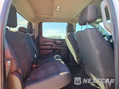Zdjęcie 10 z 12 samochodu: 2022 CHEVROLET SILVERADO LTD K1500 CUSTOM VIN:3GCPYBEK8NG129426 - miniatura