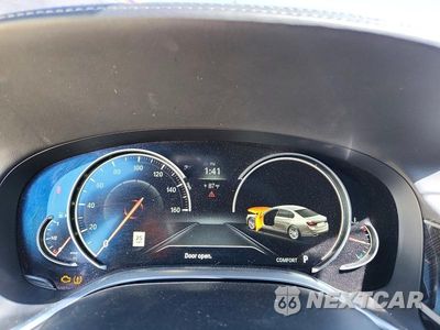 Zdjęcie 9 z 12 samochodu: 2016 BMW 750 XI VIN:WBA7F2C54GG417006 - miniatura