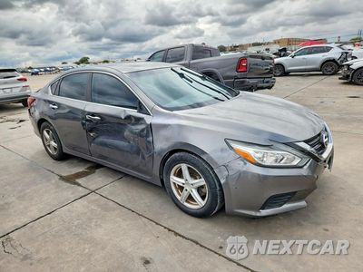 Czwarte zdjęcie samochodu z boku: 2018 NISSAN ALTIMA 2.5 S VIN:1N4AL3AP9JC116196 - miniatura