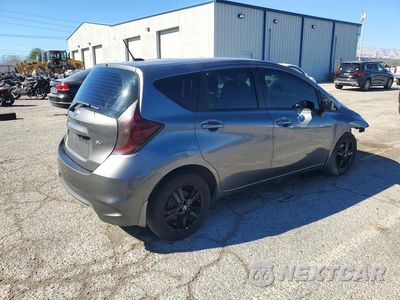Trzecie zdjęcie samochodu z tyłu: 2018 NISSAN VERSA NOTE SV VIN:3N1CE2CP1JL356645 - miniatura