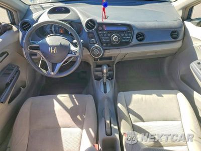Zdjęcie 8 z 12 samochodu: 2010 HONDA INSIGHT LX VIN:JHMZE2H54AS035679 - miniatura