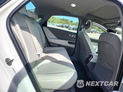 Zdjęcie 10 z 12 samochodu: 2023 HYUNDAI IONIQ 6 LIMITED VIN:KMHM54AC1PA052174 - miniatura