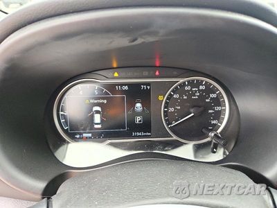 Zdjęcie 9 z 13 samochodu: 2018 NISSAN KICKS SR VIN:3N1CP5CU7JL529893 - miniatura