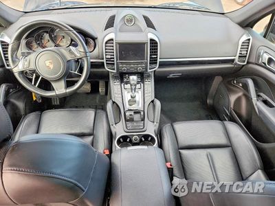 Zdjęcie 8 z 13 samochodu: 2014 PORSCHE CAYENNE VIN:WP1AA2A24ELA91940 - miniatura