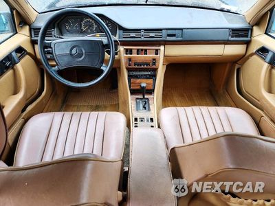 Zdjęcie 8 z 12 samochodu: 1990 MERCEDES-BENZ 300 D VIN:WDBEB28D6LB251969 - miniatura