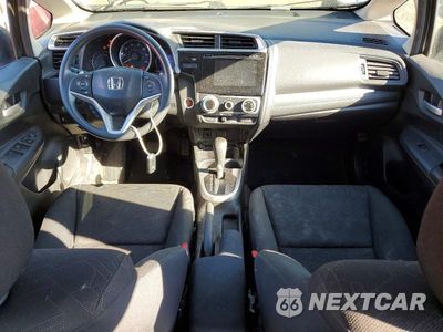 Zdjęcie 8 z 12 samochodu: 2017 HONDA FIT EX VIN:JHMGK5H77HS020669 - miniatura