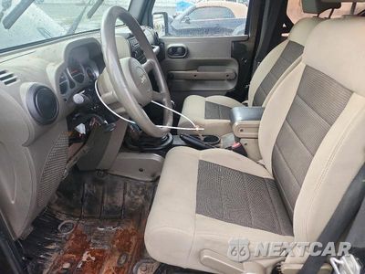 Zdjęcie 7 z 12 samochodu: 2010 JEEP WRANGLER SPORT VIN:1J4AA2D11AL124482 - miniatura