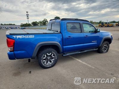 Trzecie zdjęcie samochodu z tyłu: 2017 TOYOTA TACOMA TRD OFF-ROAD VIN:3TMCZ5AN4HM063797 - miniatura