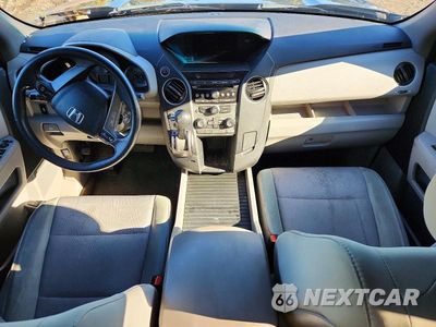 Zdjęcie 8 z 13 samochodu: 2015 HONDA PILOT EX VIN:5FNYF4H40FB049063 - miniatura