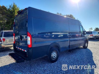 Trzecie zdjęcie samochodu z tyłu: 2020 RAM PROMASTER 3500 DELIVERY VAN VIN:3C6URVJG4LE136067 - miniatura