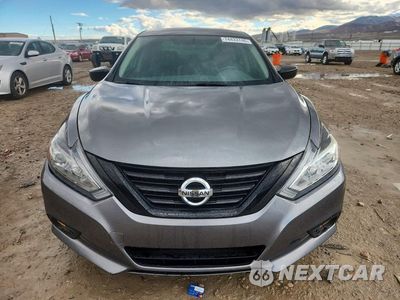 Piąte zdjęcie samochodu w środku: 2018 NISSAN ALTIMA 2.5 SR VIN:1N4AL3AP4JC479473 - miniatura