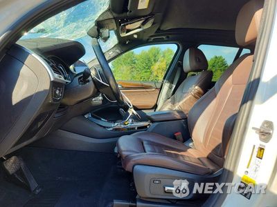 Zdjęcie 7 z 13 samochodu: 2019 BMW X3 XDRIVE30I VIN:5UXTR9C52KLE20506 - miniatura