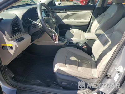 Zdjęcie 7 z 12 samochodu: 2017 HYUNDAI ELANTRA LIMITED VIN:5NPD84LF2HH091594 - miniatura