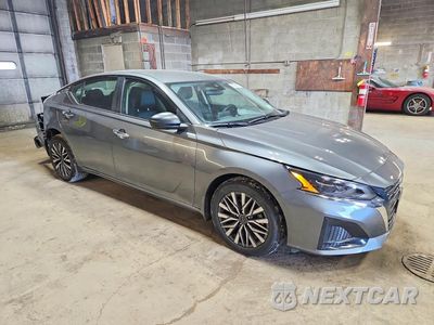 Czwarte zdjęcie samochodu z boku: 2025 NISSAN ALTIMA SV VIN:1N4BL4DV6SN342268 - miniatura