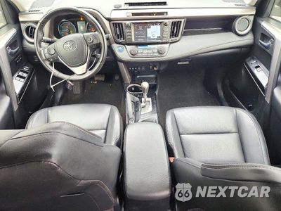 Zdjęcie 8 z 13 samochodu: 2016 TOYOTA RAV4 HV LIMITED VIN:JTMDJREV6GD012180 - miniatura