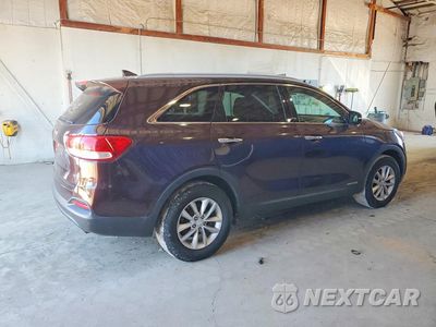Trzecie zdjęcie samochodu z tyłu: 2016 KIA SORENTO LX V6 VIN:5XYPGDA53GG048320 - miniatura