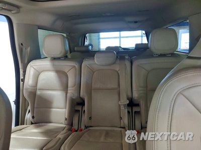 Zdjęcie 10 z 13 samochodu: 2020 LINCOLN NAVIGATOR L RESERVE VIN:5LMJJ3LT2LEL22857 - miniatura