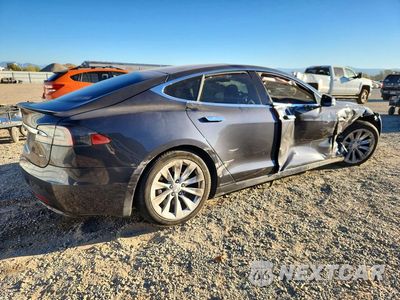 Trzecie zdjęcie samochodu z tyłu: 2016 TESLA MODEL S VIN:5YJSA1E2XGF155799 - miniatura