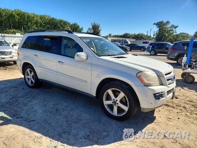 Czwarte zdjęcie samochodu z boku: 2009 MERCEDES-BENZ GL VIN:4JGBF25E39A480660 - miniatura