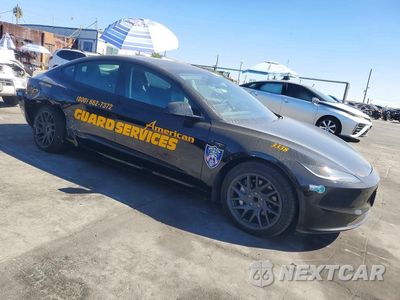Czwarte zdjęcie samochodu z boku: 2025 TESLA MODEL 3 VIN:5YJ3E1EA3SF963338 - miniatura