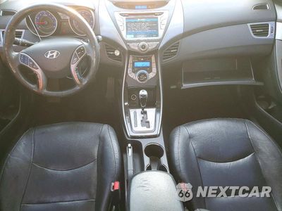 Zdjęcie 8 z 12 samochodu: 2013 HYUNDAI ELANTRA LIMITED VIN:KMHDH4AE1DU748259 - miniatura
