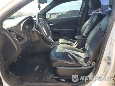 Zdjęcie 7 z 12 samochodu: 2013 CHRYSLER 200 LIMITED VIN:1C3CCBCG9DN738966 - miniatura