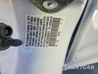 Zdjęcie 13 z 13 samochodu: 2016 HONDA CIVIC LX VIN:19XFC2F65GE049771 - miniatura