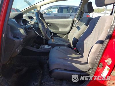 Zdjęcie 7 z 12 samochodu: 2013 HONDA FIT VIN:JHMGE8H32DC014983 - miniatura