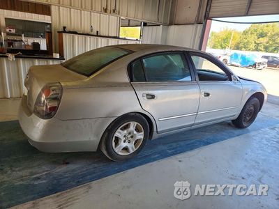 Trzecie zdjęcie samochodu z tyłu: 2003 NISSAN ALTIMA 2.5 VIN:1N4AL11D33C194003 - miniatura
