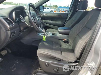 Zdjęcie 7 z 14 samochodu: 2018 JEEP GRAND CHEROKEE LAREDO VIN:1C4RJEAG9JC182309 - miniatura