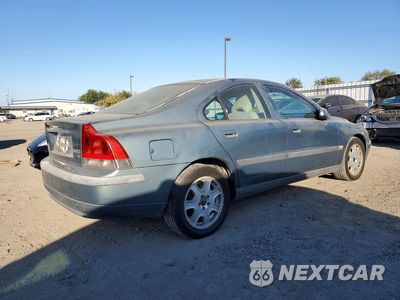 Trzecie zdjęcie samochodu z tyłu: 2001 VOLVO S60 T5 VIN:YV1RS53D412071814 - miniatura