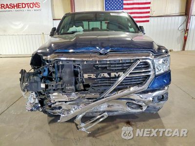 Piąte zdjęcie samochodu w środku: 2019 RAM 1500 BIG HORN/LONE STAR VIN:1C6SRFBT6KN831878 - miniatura
