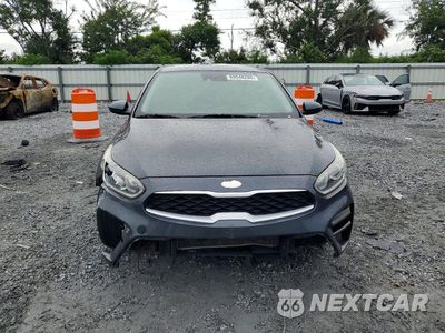 Piąte zdjęcie samochodu w środku: 2019 KIA FORTE LXS VIN:3KPF24AD7KE014727 - miniatura