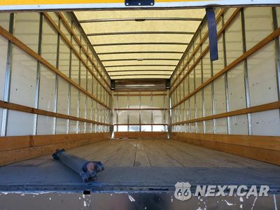 Zdjęcie 10 z 14 samochodu: 2026 INTERNATIONAL MV607 BOX TRUCK VIN:3HAEUMML1TL279421 - miniatura