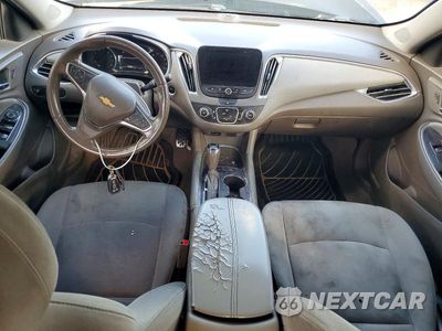Zdjęcie 8 z 12 samochodu: 2018 CHEVROLET MALIBU LT VIN:1G1ZD5ST9JF140748 - miniatura