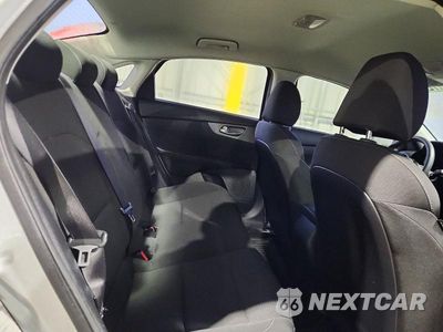 Zdjęcie 10 z 12 samochodu: 2020 KIA FORTE LXS VIN:3KPF24AD0LE155074 - miniatura
