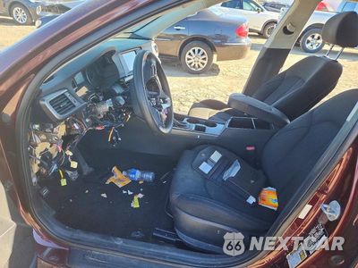 Zdjęcie 7 z 12 samochodu: 2018 KIA OPTIMA LX VIN:5XXGT4L37JG217810 - miniatura