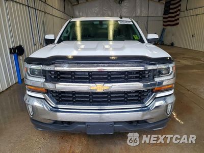 Piąte zdjęcie samochodu w środku: 2017 CHEVROLET SILVERADO K1500 LT VIN:1GCVKREC6HZ184343 - miniatura
