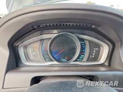 Zdjęcie 9 z 13 samochodu: 2014 VOLVO XC60 T6 VIN:YV4902DZ3E2543153 - miniatura