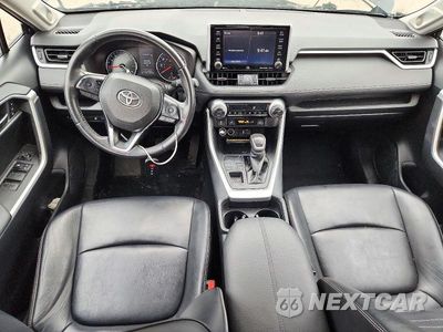 Zdjęcie 8 z 13 samochodu: 2019 TOYOTA RAV4 XLE PREMIUM VIN:2T3A1RFV4KW001871 - miniatura