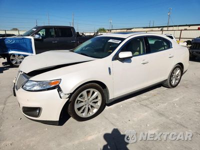 2011 LINCOLN MKS 1LNHL9ER7BG600705 - główne zdjęcie licytacji z USA - miniatura